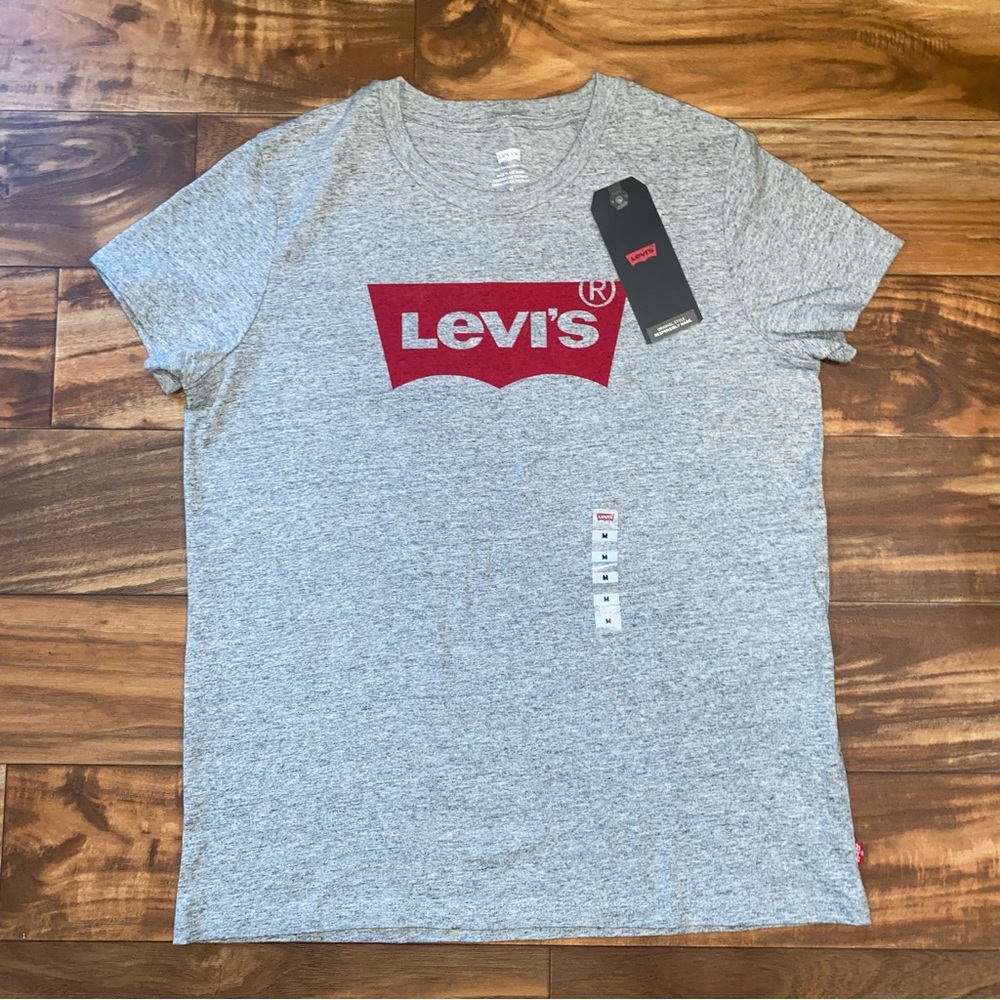 Levis women tee